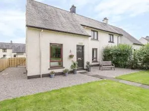 6 Aonachan Gardens - 罗伊桥