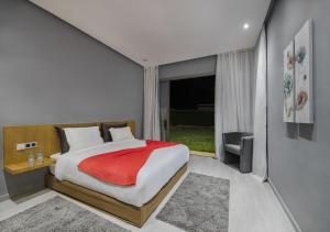 Palms Edge Villas avec Piscine & Jardin Privés