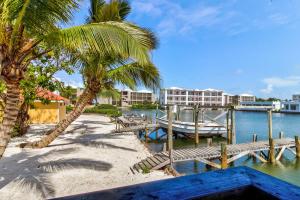 Suite H301 @ Mara Laguna