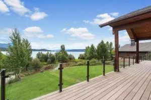 Lakefront Luxury - Sandpoint
