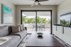 Condo Jade E 304 Condo