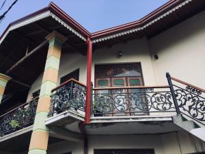 Bee Nest Bed & Breakfast