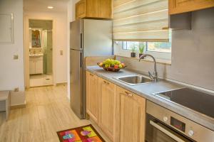 Haraki Bay Hotel and Luxury Apartments