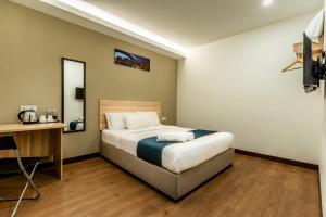1 Orange Hotel Sungai Buloh