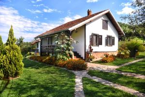 Etno selo Moj Zavičaj - 3-star hotels in Gornji Milanovac