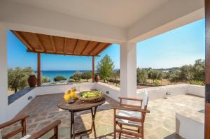 Theonis Villas Naxos Greece