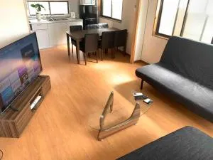 ガナダン中央駅 2f 無料駐車場 - Hioki