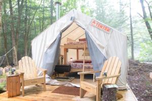 Tent room in Tentrr - Brookside at Camp Relevé