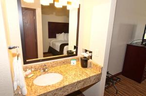 King Room room in Cobblestone Inn & Suites - Clarion