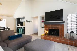 Village Bay 1 - V006