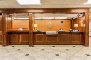 Clarion Hotel Convention Center