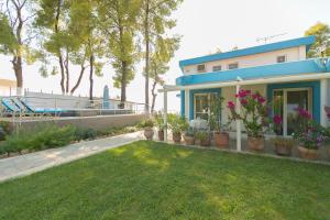 Sani Beach Gallery Villa, your next family vacation!
