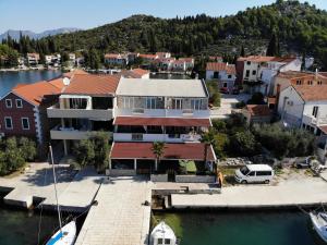 4 stern appartement Marinus Apartments Blace Kroatien