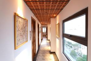 Sky Gem Central Hotel