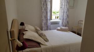 Maisons d'hotes Chateau La Villatade : photos des chambres