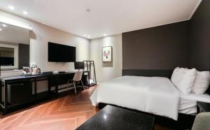 釜山 Hotel French Code 住宿 套房