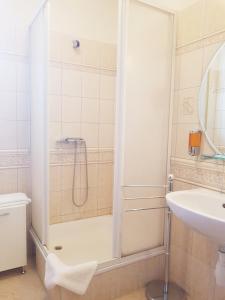Lola Apartman