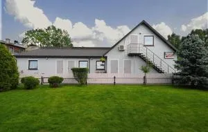 恩尼别墅酒店 - Valgeranna