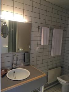 Hotels Hotel Le Transatlantique - Lycee Hotelier La Rochelle : photos des chambres