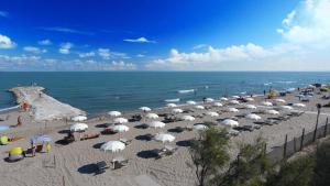 Happy Camp Mobile Homes in Camping Village Rosapineta