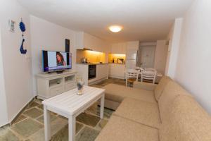 THA-LIA Myconian Suites and Studios Myconos Greece