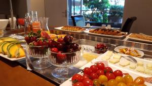 Hotels Logis Hotel - Restaurant Residence Les Cedres : photos des chambres