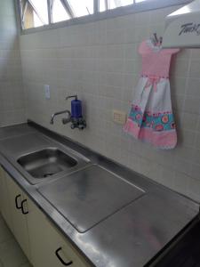 Apto Praia da Enseada 4 pessoas