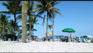 Apto Praia da Enseada 4 pessoas