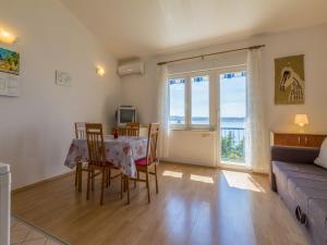 Apartments Maro 