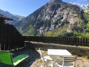 Apartement Caratteristico Bilocale con Terrazzo Panoramico Courmayeur Itaalia