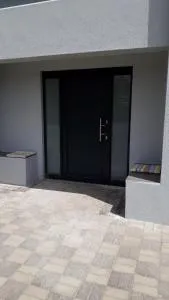 Shell Cottage a stone's throw from the beach - Donkergat