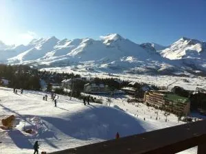 Eden sur les pistes avec vue panoramique sur la vallée - 拉茹杜罗普