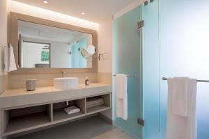 Lorena Ochoa Complex At Grand Coral