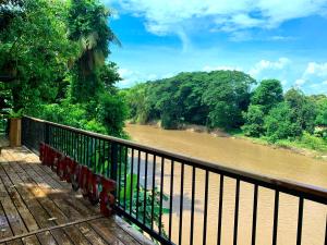 Riverhouse-The Teak House