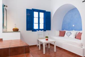 Aegeo Hotel Folegandros Greece