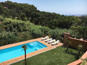 Casa con vistas al mar y piscina privada