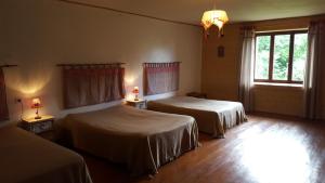 Grimont gîte au calme grand terrain circuit cascades du Hérisson