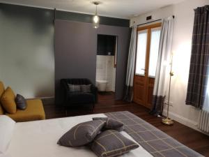 King Room with Balcony