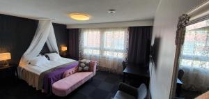 Samantta Hotel & Restaurant