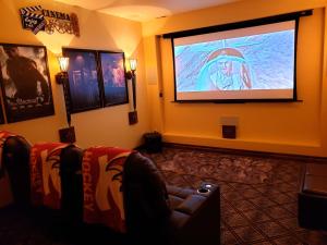 Chateau du Pikes Peak, a Tuscany Retreat