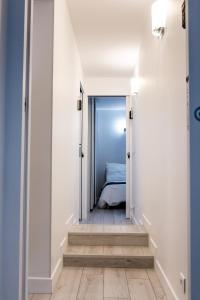 Appartements D&E - PARIS-DISNEY - HOLIDAYS APARTMENT - APPARTEMENT DE VACANCES - 5 CHAMBRES- 5 SDB - 5 BEDROOMS - 5 BATHROOMS - Netflix : photos des chambres