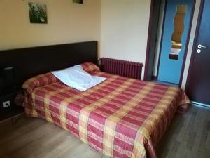 Hotels Hotel de la Poste : Chambre Double