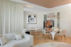 Charleston Suite room in Paramount Hotel Dubai