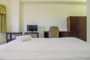Comfy Studio at Menara Kondominium Kelapa Gading Apartment By Travelio