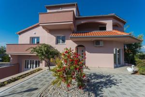 Villa Ana