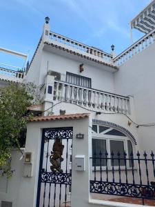 CASA TORRECILLA LINDA Adosado 2 Dormitorios a 50 metros de la Playa Torrecilla Nerja
