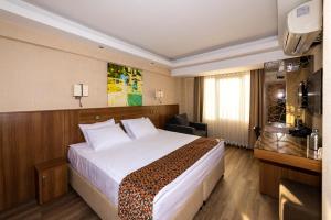 BGuest Hotel & Residence
