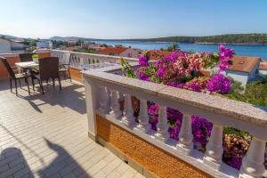 Apartments Anđela - 80 m from beach