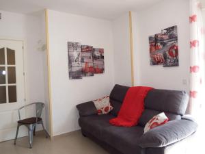 Lovely, Quiet Downtown-Beach w Balcony