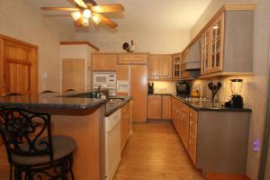 Sea Cliff House Motel